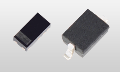 東芝電子元件及儲存裝置株式會社：新的瞬態電壓抑制二極體系列——「DF2SxxP2系列」，該產品可保護行動裝置中所使用的USB電源線。（左：SOD-963(CST2C)，右：SOD-323(USC)）（照片：美國商業資訊）