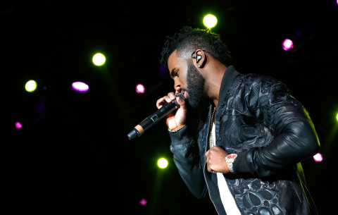 SAN DIEGO, CA - FEBRUARY 27: Jason Derulo and Hilton encourage music fans to 'Stop Clicking Around' and start playing with surprise concert outside of Hilton San Diego Bayfront on February 27, 2016 in San Diego, California. The concert celebrates the recently-launched 'Stop Clicking Around' marketing campaign and kicks off the 2016 Hilton Concert Series. For more information, visit HHonors.com (Photo by Nancee E. Lewis/Getty Images for Hilton)