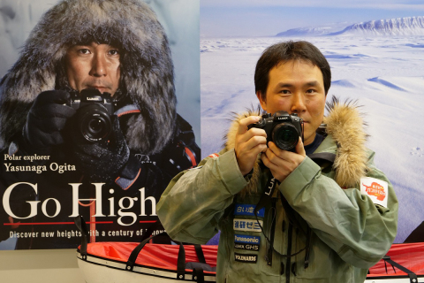 極地探險家Yasunaga Ogita在完成獨自南極探險壯舉後舉行的記者會上（照片：美國商業資訊）