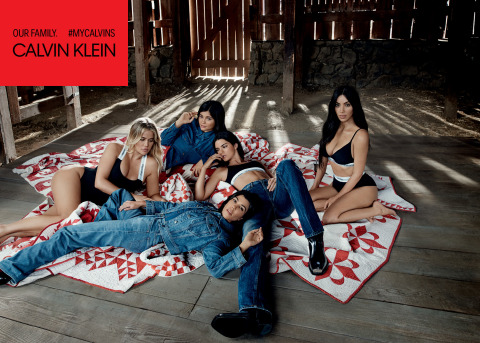 CALVIN KLEIN, INC.发布2018春夏广告大片，由Kim Kardashian West、Khloé Kardashian、Kourtney Kardashian、Kendall Jenner和Kylie Jenner领衔担纲