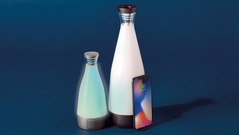 迷你型和正規型Gloo無線充電瓶（照片：Deconnect）