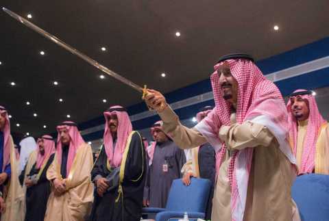 The Custodian of the Two Holy Mosques, King Salman bin Abdulaziz Al Saud taking part in performances at opening ceremony of 33rd Edition of Al Janadria (Photo: AETOSWire)