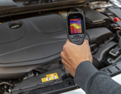 The TG275 is FLIR’s first dedicated thermal camera for automotive technicians and home mechanics. (Photo: Business Wire)