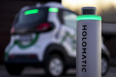 HoloParking系統利用Velodyne雷射雷達感測器的全部功能，協助車輛確定行駛至停車位的最安全路徑。（照片：美國商業資訊）