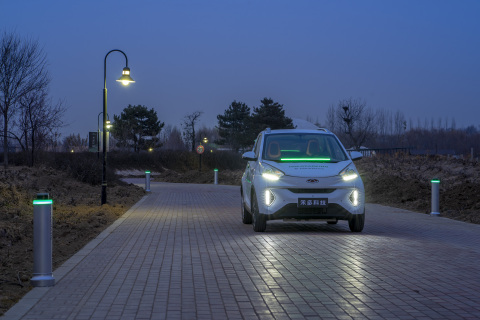 通过搭载Velodyne的智能激光雷达传感器，HoloParking为用户提供安全可靠的自动泊车服务。（照片：美国商业资讯） 