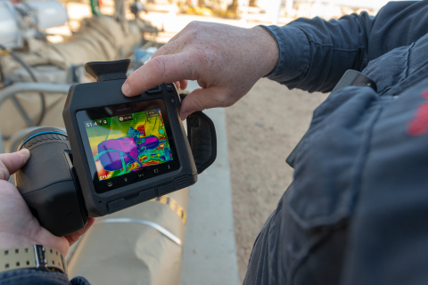The new FLIR GF77 Gas Find IR uncooled thermal camera is designed to detect methane. At roughly half the cost of cooled cameras, it provides more professionals in the oil and gas industry access to this technology. (Photo: Business Wire)