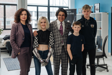 Tej Kohli Foundation co-Founder Wendy Kohli, Tilly Lockey wearing Open Bionics arms, Tej Kohli Foundation co-Founder Tej Kohli, future Hero Arm recipient Jacob Pickering, future Hero Arm recipient Harris Gribble (Photo: Business Wire)