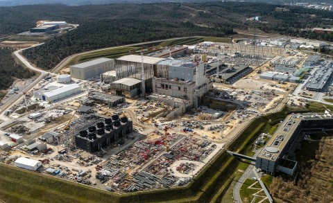 ITER在法国南部普罗旺斯的建筑工地（照片：美国商业资讯） 