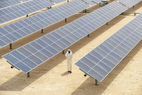 DEWA創新中心和Mohammed bin Rashid Al Maktoum太陽能園區800MW第三期專案揭幕（照片：AETOSWire）