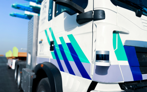 Velodyne Lidar和主线科技将合作开发下一代自动驾驶重型卡车，并加快无人驾驶卡车在中国物流市场的商业化步伐。（照片：主线科技）