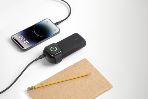 适用于Apple Watch的Belkin BoostCharge™快速无线充电器 + 10K移动电源（照片：美国商业资讯）