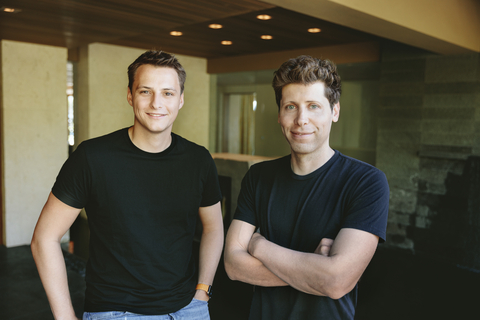 世界幣專案共同創辦人Alex Blania（左）和 Sam Altman（右）。（照片：美國商業資訊）