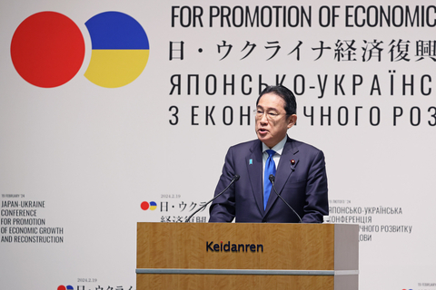 日本首相岸田文雄強調日本如何為烏克蘭戰後重建做出貢獻。(照片:内閣広報室) 