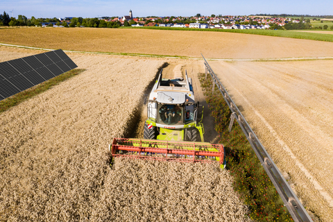 「歐洲太陽能展農業光伏特展」將展示農業光伏應用的最新追蹤系統。（© BayWa r.e.）