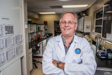 Dr. Michel Vandenplas, senior scientist at Ross University School of Veterinary Medicine (Photo: Business Wire)