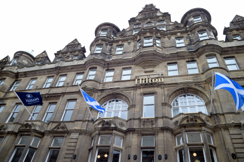 希爾頓酒店及度假村今日宣佈，愛丁堡卡爾頓希爾頓酒店正式開幕，該酒店是希爾頓全球旗下品牌在蘇格蘭開設的第16家酒店，也是希爾頓酒店及度假村品牌在英國開設的第8家酒店。（照片：美國商業資訊）