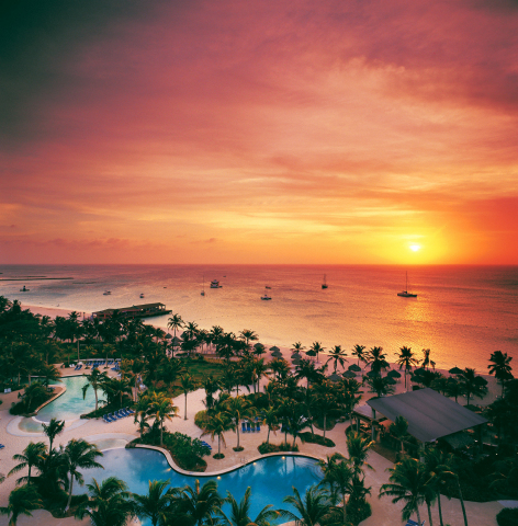 希尔顿酒店及度假村位于棕榈滩白沙滩的希尔顿阿鲁巴加勒比海度假酒店及赌场开业，扩大加勒比海酒店组合。（照片：美国商业资讯） 