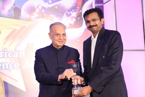 Mr. Arunprakash Thomas, director of finance, South Asia, C.H. Robinson, accepts the Corporate Leader of the Year award on behalf of C.H. Robinson. (Photo: Indo-American Chamber of Commerce)