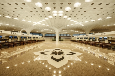 孟买贾特拉帕蒂•希瓦吉国际机场先进的全新标志性GVK二号航站楼（照片：美国商业资讯）