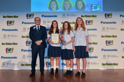 Kid Witness News Grand Prix winning team receiving the trophy from Panasonic France Managing Director, Eric Novel (Photo: Business Wire)
