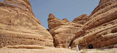 The layered rock formations of Mount Athlib to the north east of Mada'en Saleh (webpage) / SaudiTourism.sa (Photo: ME NewsWire)