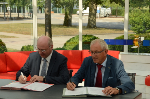 Jean-Marie Spaus, Managing Director of POST Telecom (left) and Gerhard Bethscheider, Managing Director of SES Techcom Services. (Photo: Business Wire) 