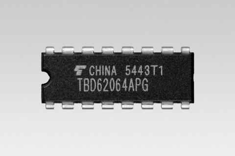 东芝：“TBD62064APG”，一款搭载业界首款1.5A漏型输出驱动器的DMOS FET晶体管阵列。（照片：美国商业资讯） 
