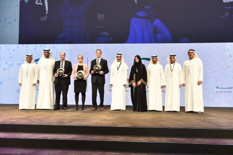阿联酋增雨科学研究项目第二阶段获奖人员（照片：ME NewsWire）