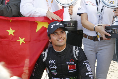 小皮盖特代表中国队成为电动方程式赛车历史上首个年度车手总冠军 (照片：美国商业资讯) 