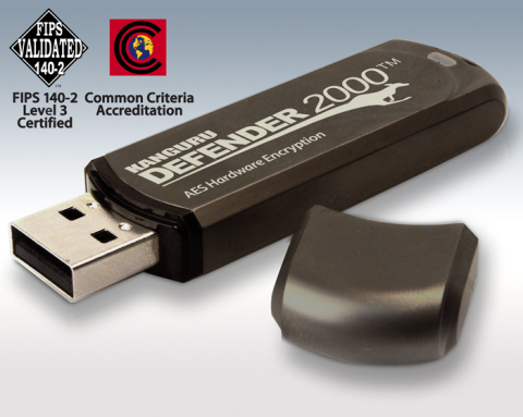 Kanguru Defender 2000及Defender Elite200是全球唯一通过通用标准认证及FIPS 140-2认证的安全USB闪存驱动器。（照片：美国商业资讯） 