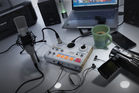 This advanced model MiniSTUDIO CREATOR provides a selector switch for not only online broadcasting but also music production. (Photo: Business Wire)