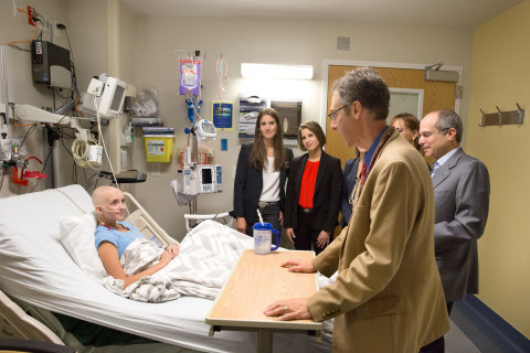 17-Year-old Primary Children’s Hospital patient Kelsie Albee talks with Feld Entertainment Executives Alana Feld, Nicole Feld, and Juliette Feld; Bonnie Feld; Kenneth Feld, Chairman and CEO of Feld Entertainment; and Dr. Joshua Schiffman Pediatric Oncologist from Primary Children’s Hospital and Investigator with Huntsman Cancer Institute, both located in Salt Lake City, UT. (Photo: Feld Entertainment)