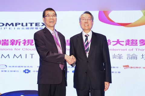 Stan Shih. Acer Chairman (right) and Tsai Ming-kai, Mediatek Chairman (left) spoke at the Computex Taipei 2014 Summit Forum and announced partnership between the two companies. (Photo: Business Wire) 