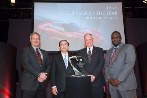 Award Ceremony (2nd person from the left Ryoji Otowa, President of FTCA) (3rd person from the left: Chet Korzeniewski, EVP of FTCA) (Photo: Business Wire)