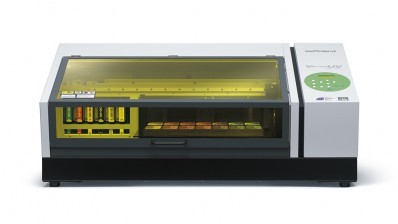 UV Printer LEF-200 (Photo provided by FUJITEX) 