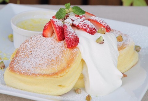 Japanese Strawberry Cheese Fondue Pancake (Photo: Business Wire)