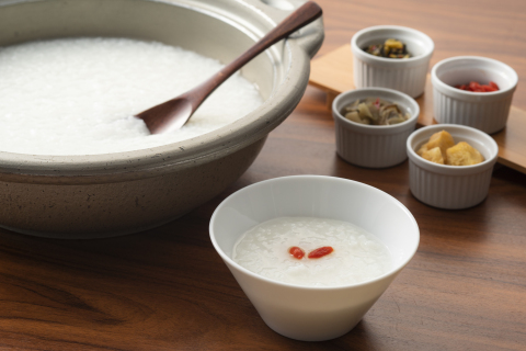 Breakfast porridge (Photo: Business Wire)