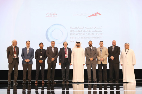 迪拜世界自动驾驶交通运输挑战赛的优胜者（照片：AETOSWire）
