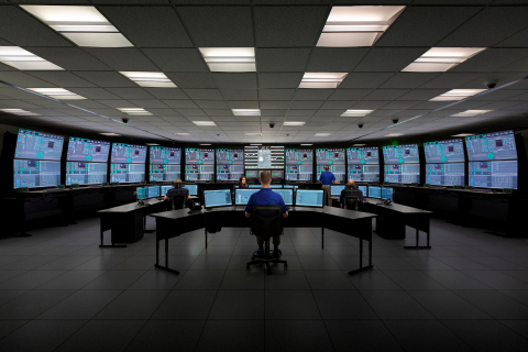 NuScale Power位於俄勒岡州的小型模組化反應器設計工廠的模擬器控制室。圖片由NuScale提供 