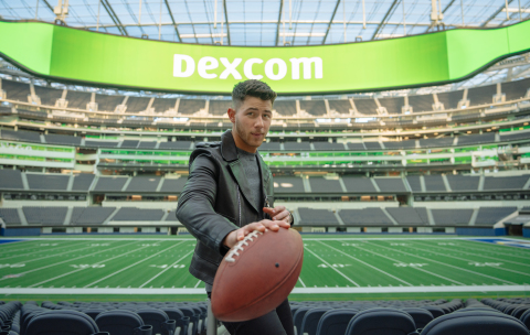 Dexcom與尼克·強納斯合作推出首支超級盃廣告，呼籲為糖尿病患者提供更好的護理。照片由Dexcom提供。（照片：美國商業資訊）