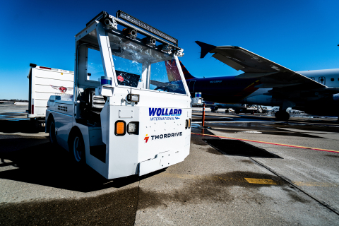 利用ThorDrive配備Velodyne Lidar的Ultra Puck™感測器的車輛，航空公司可以不分晝夜隨時在飛機和機場設施之間運輸行李和貨物。（照片：ThorDrive）