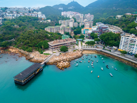 Blake Pier and Murray House in Stanley (Photo: Business Wire)