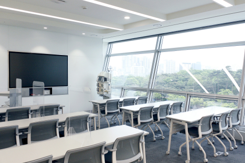 Fresenius Medical Care Korea will continue to support the professional development and education of healthcare professionals in Korea at the newly opened training center. (Photo: Business Wire)