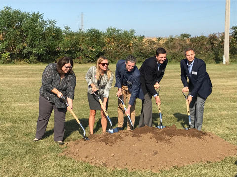 Unifrax team celebrates SiFAB groundbreaking at New Carlisle plant. (Photo: Business Wire)