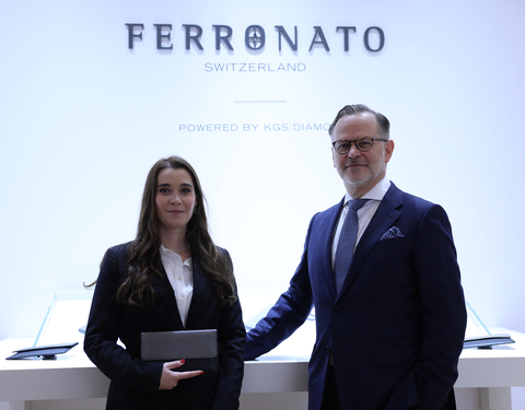 FERRONATO KGS GROUP執行長Sandro Giovanni Ferronato與Ferronato合夥人Alessia Ferronato（照片：AETOSWire）