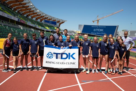 Sinclaire Johnson, Valerie Adams, Trey Cunningham, and Ashton Eaton (from left) with their students on the TDK Rising Stars Clinic at WCH Oregon22. (Photo: Business Wire)