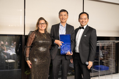 FEELM Max榮獲Golden Leaf Award「最具前景創新」(Most Promising Innovation)獎（照片：美國商業資訊） 