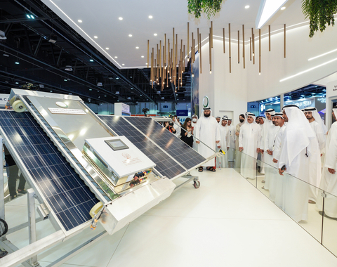 47,415名参观者参观了由迪拜水电局举办的第24届水、能源、技术和环境展与迪拜太阳能展（照片：AETOSWire） 
