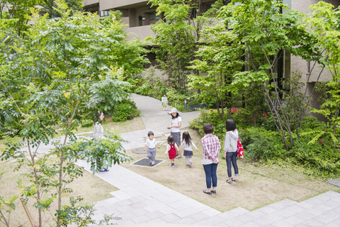 Application of Sekisui House’s Gohon no Ki concept to a condominium setting (Photo: Business Wire)