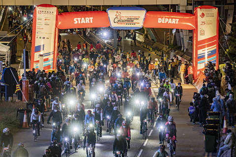 Riders have the exclusive opportunity to dash along signature landmarks and instructures the Hong Kong Cyclothon. (Photo credit: Hong Kong Tourism Board)